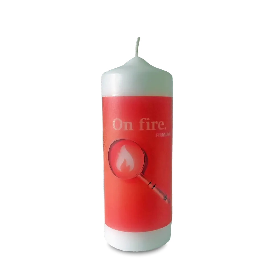 bonifatiuswerk-on-fire-firmungskerze-wei-6x16-5-cm image 1