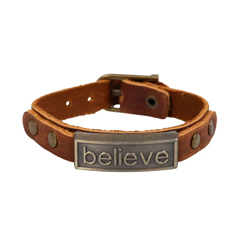 fontis-geschenke-believe-leder-armband-braun-23-cm-nieten image 1