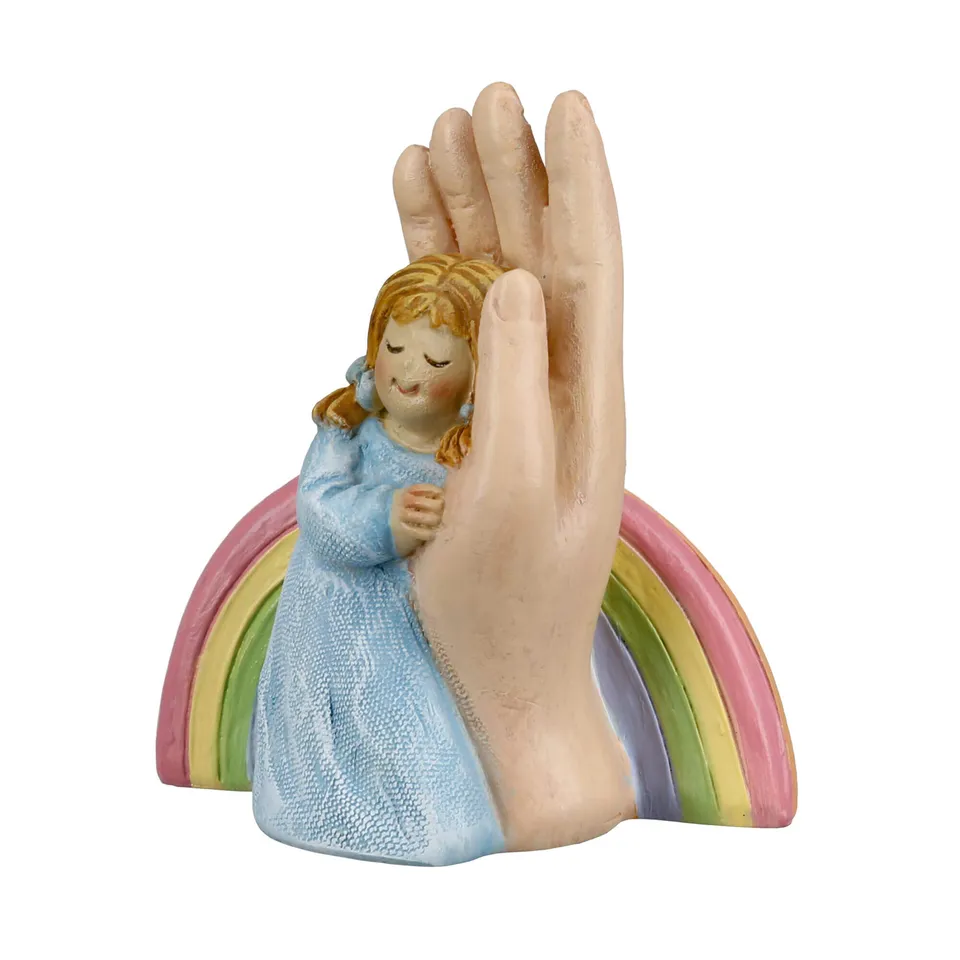 fontis-geschenke-kind-in-hand-regenbogen-figur-kunstharz-7cm image 1