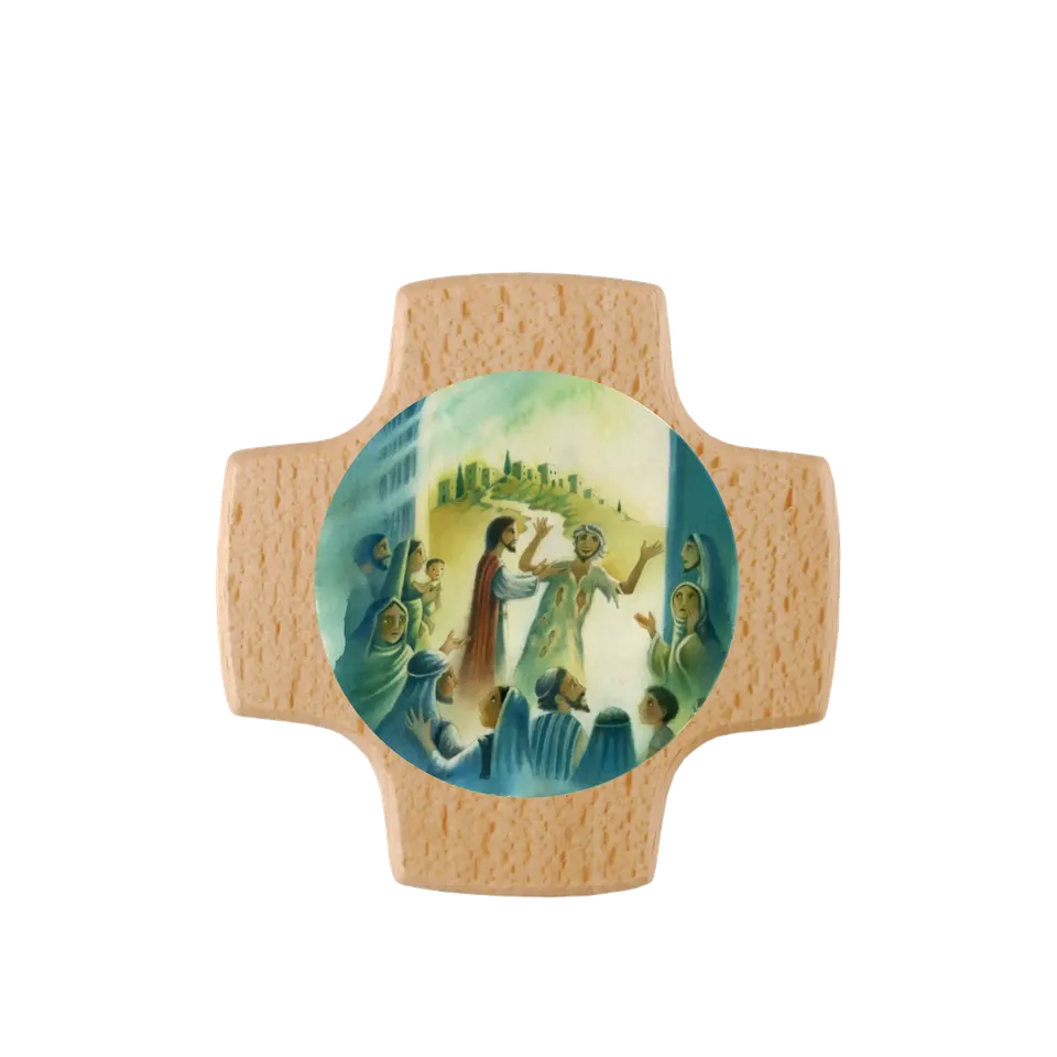 bonifatiuswerk-weites-herz-offene-augen-holzkreuz-buche-8-cm image 1