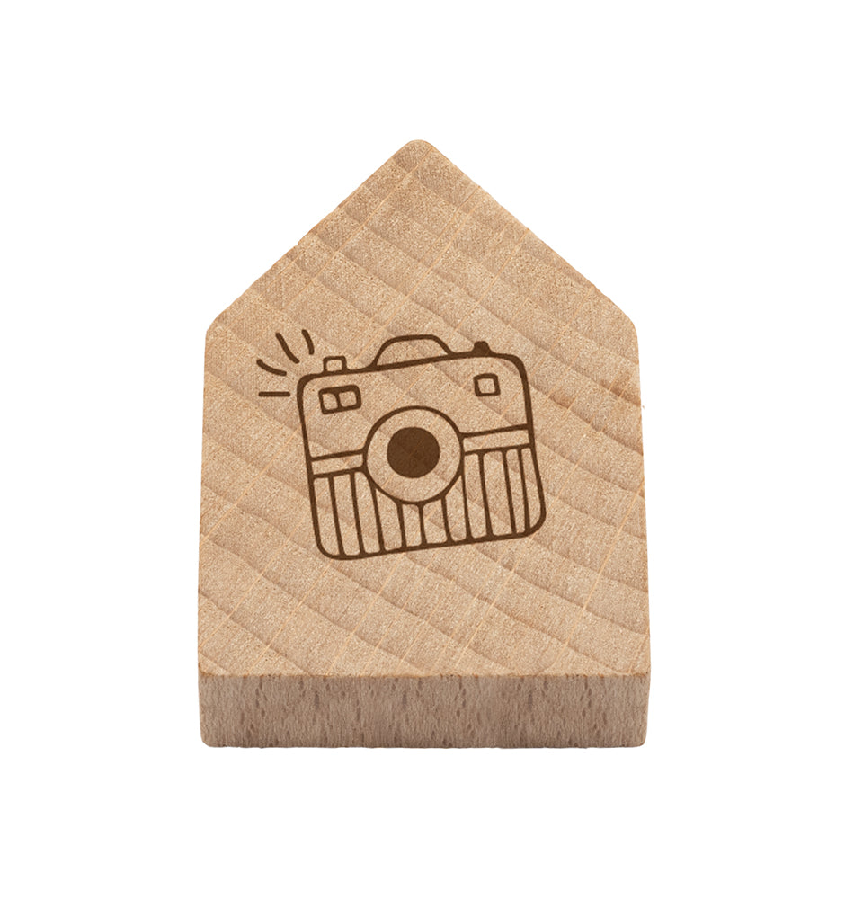 fontis-kamera-magnetisches-holzhaus-magnet-buchenholz image 1