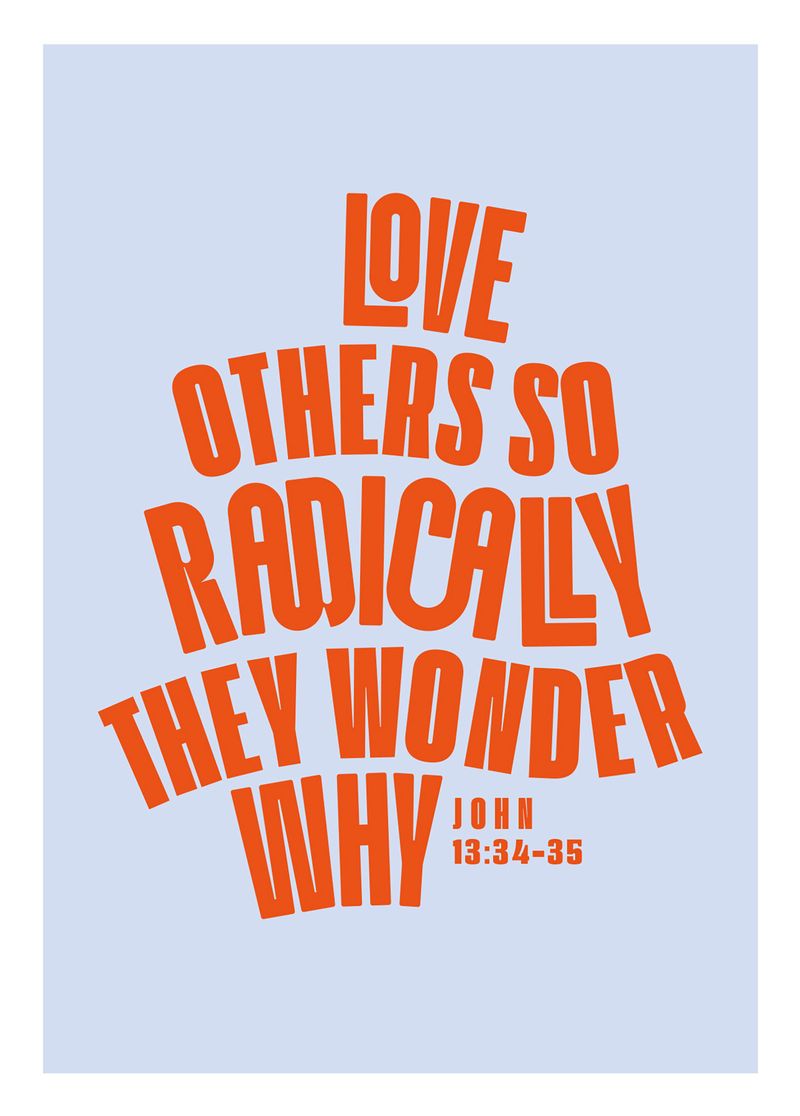 fontis-papeterie-love-others-radically-postkarte-blau-englisch image 1